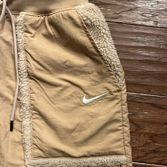 Nike Sportswear Essential Loose Fit High Waist Joggers Size S - Picture 5 of 11